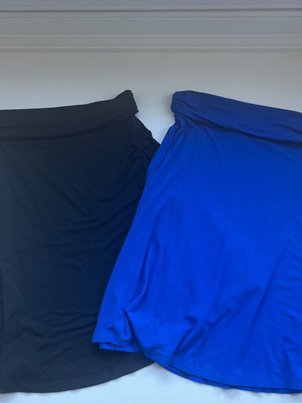 Women's Knit Stretchy Skirts (Gap Size Small)